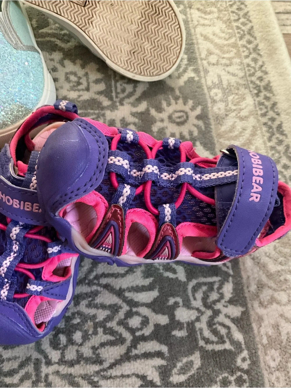 OshKosh B'gosh Glitter Sneakers Pink Floral Water Shoes Hobibear sandals 6